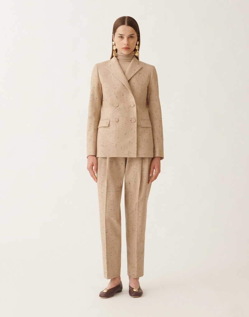 Double-breasted jacket in buttoned tailoring 3