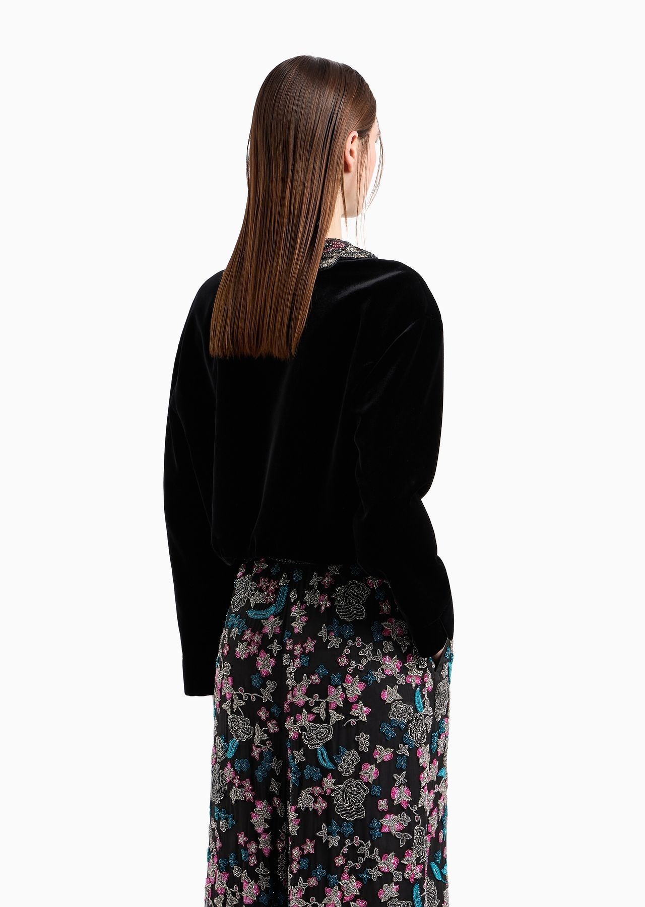 Short velvet jacket with embroidered collar - 3