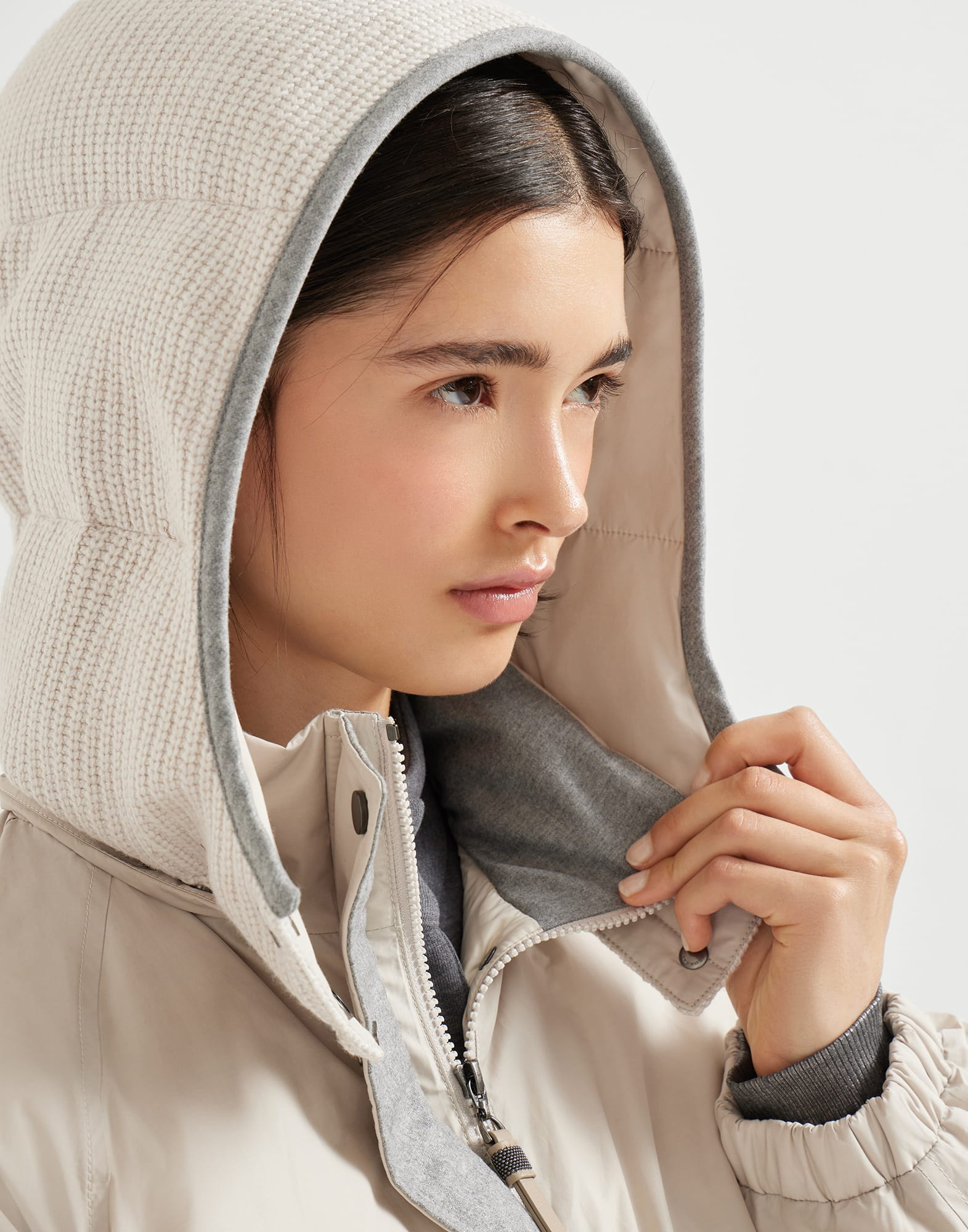 Techno cotton water-resistant taffeta down jacket with detachable hood and shiny zipper pull - 3