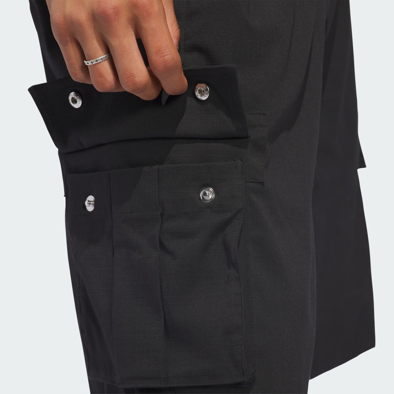 SKATEBOARDING CARGO SHORTS 9
