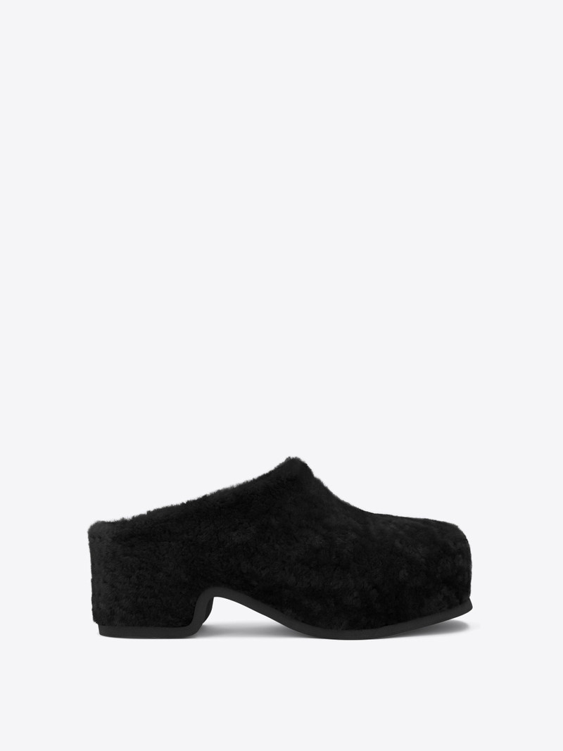 SHEARLING CLOGS 1