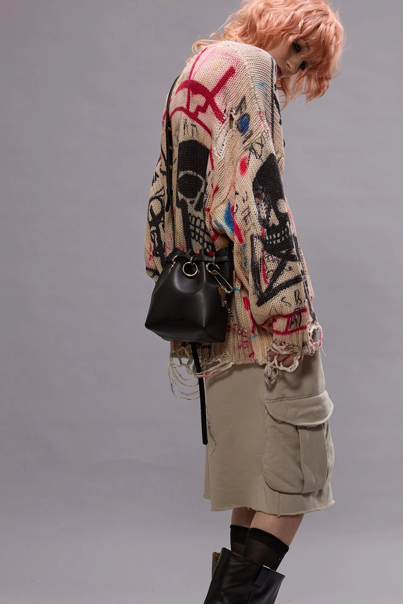 PRINTED OVERSIZED SWEATER - SKULL GRAFFITI PRINT - 1