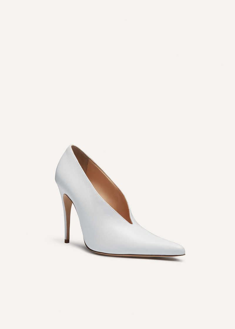 MAGDA BUTRYM Pointed pumps in white leather outlook