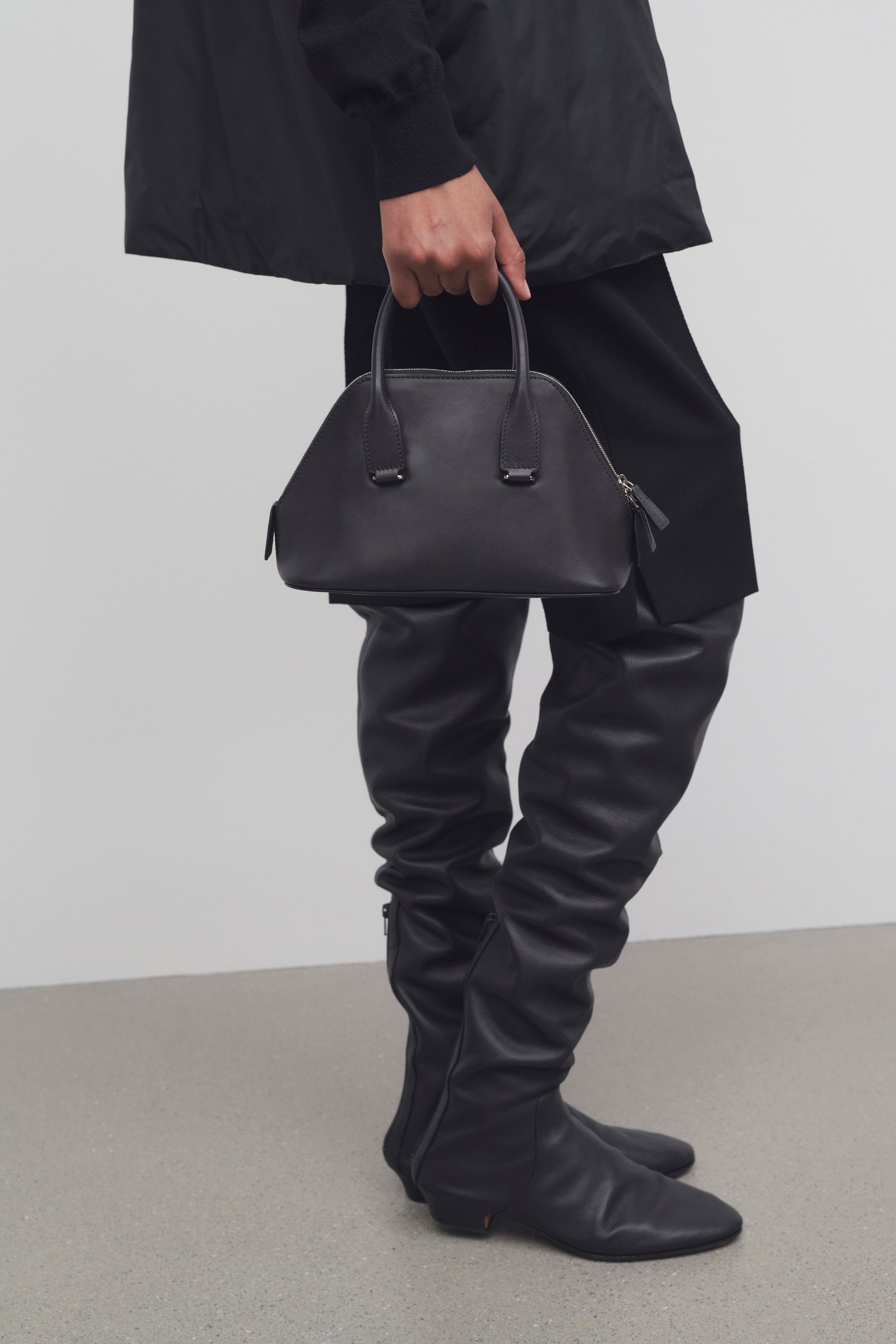 Mini Devon Bag in Leather - 5