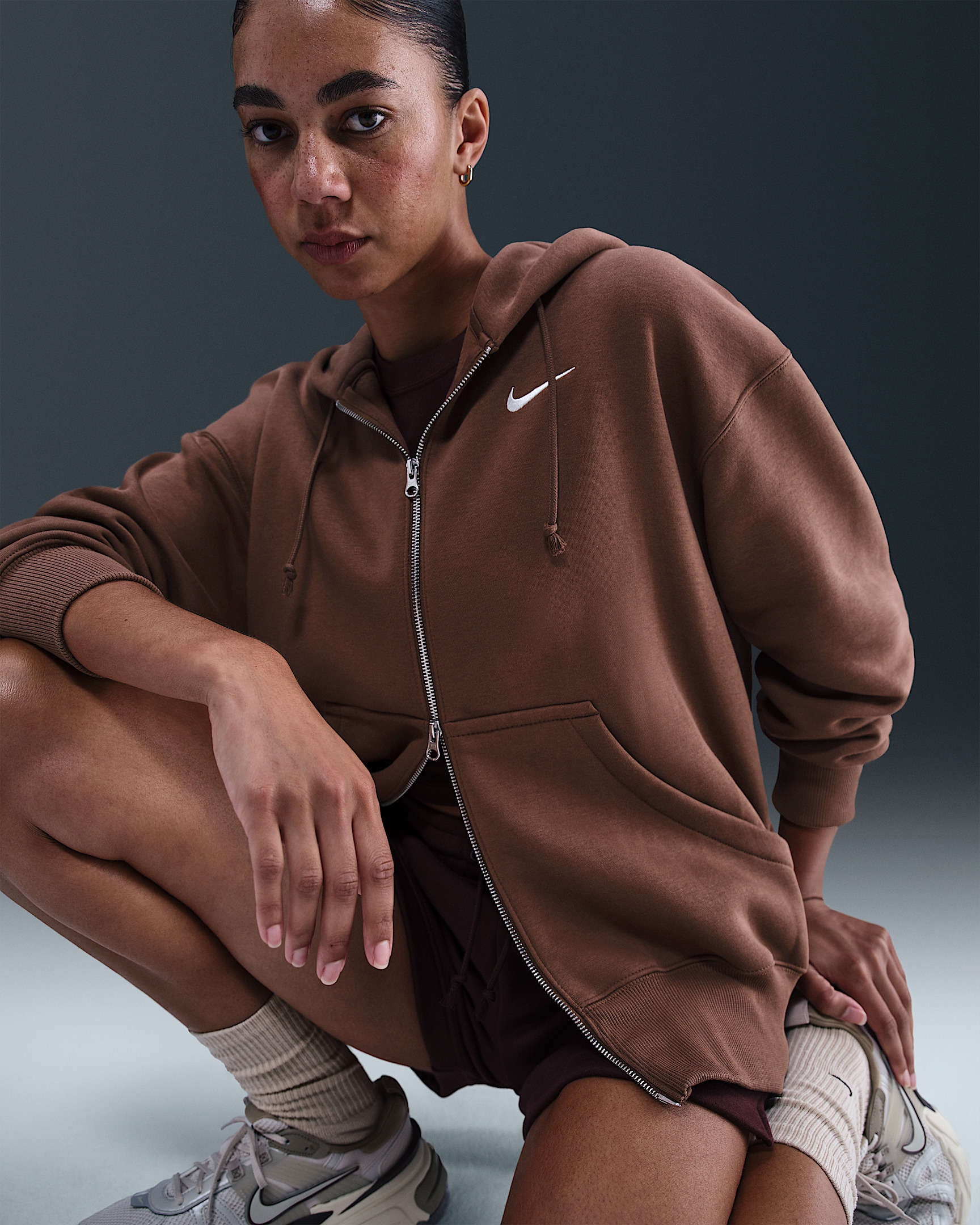 Nike Sportswear Phoenix Fleece Women's Oversized Full-Zip Hoodie - 3