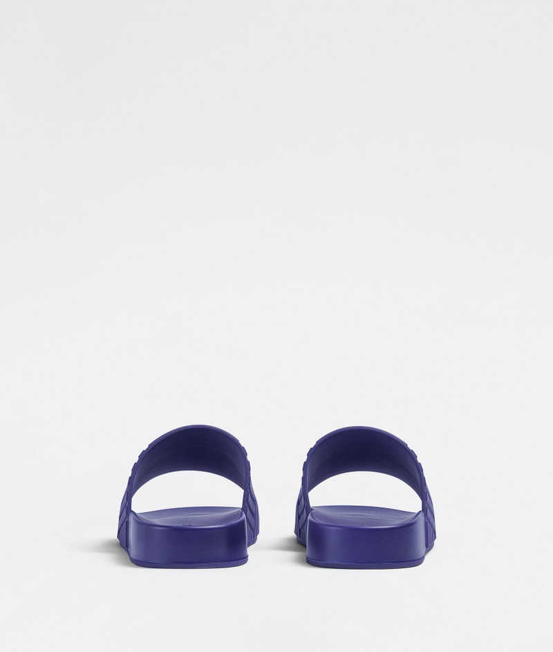 Bottega Veneta slider outlook