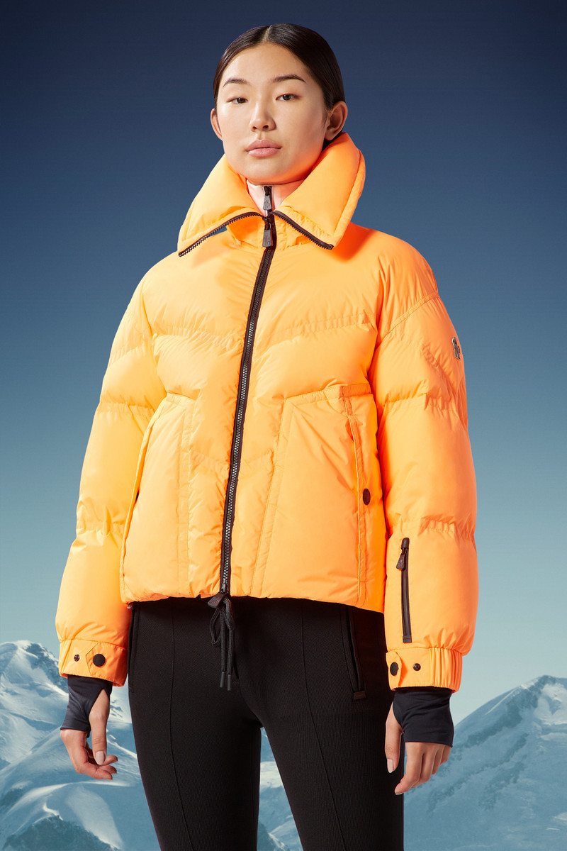 Cluses Short Down Jacket 3