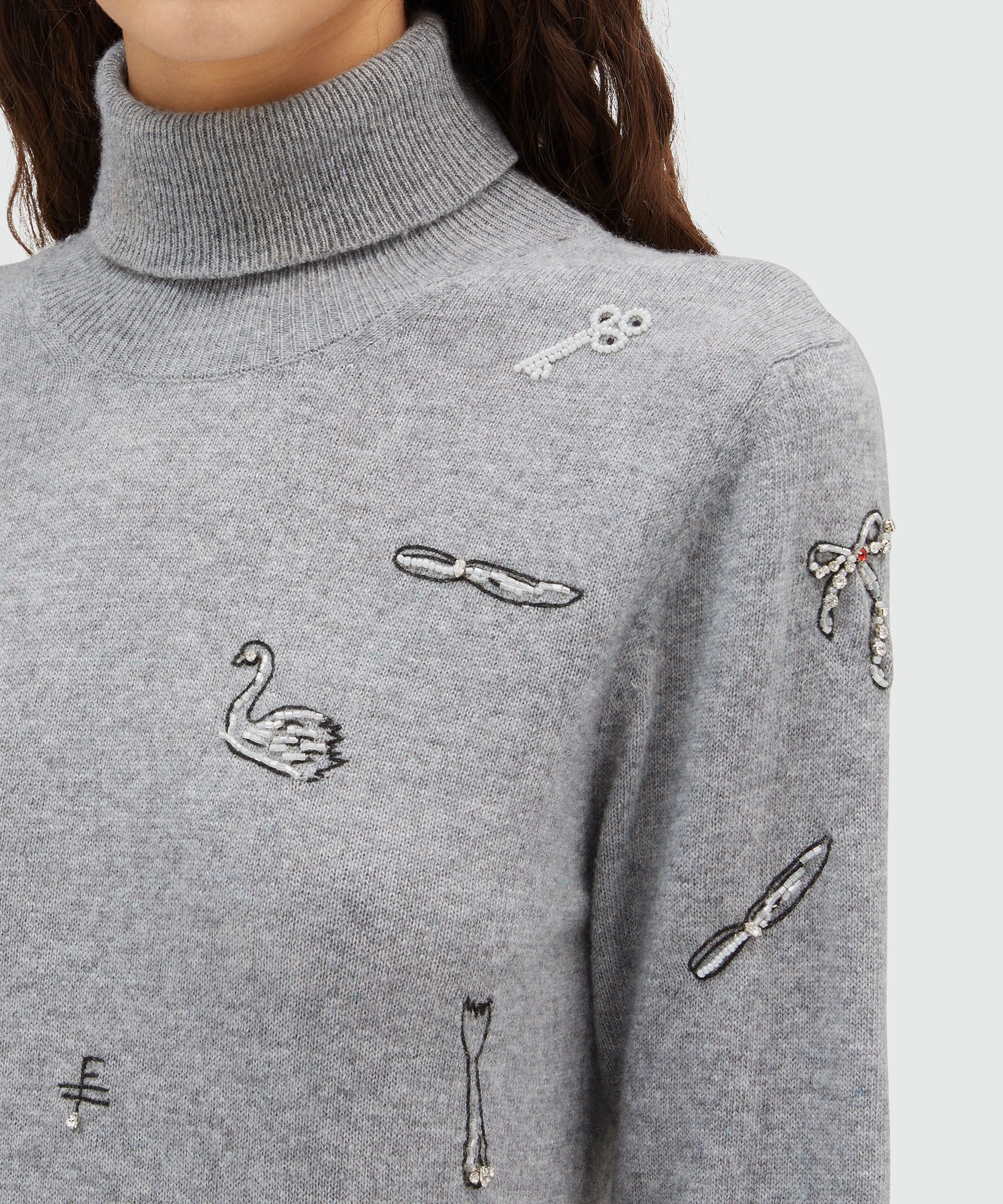 Turtleneck sweater with embroidery - 5