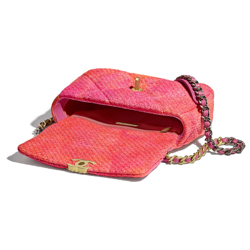 CHANEL 19 Flap Bag 3