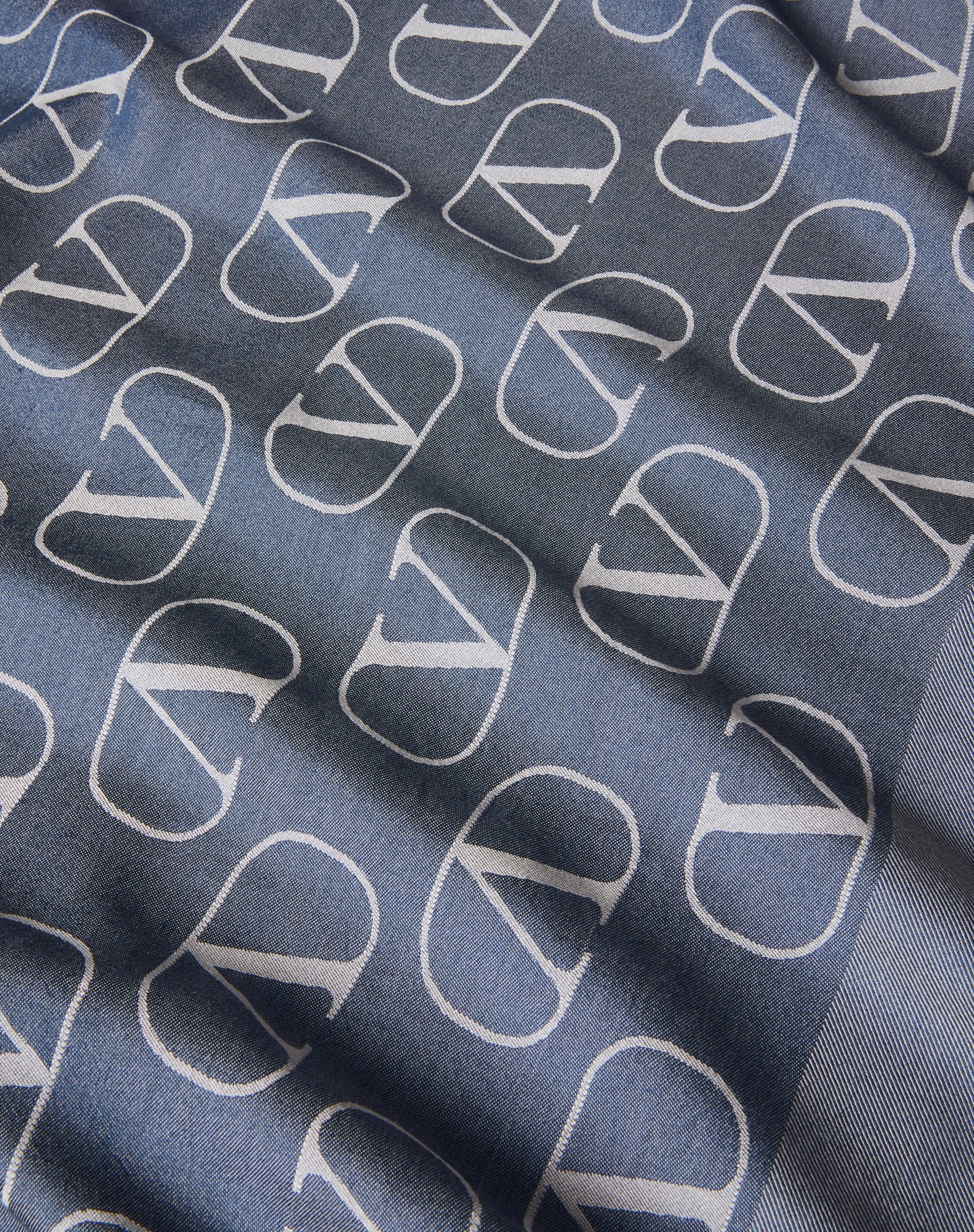 VLOGO SIGNATURE JACQUARD SHAWL IN SILK 140X140 CM - 3
