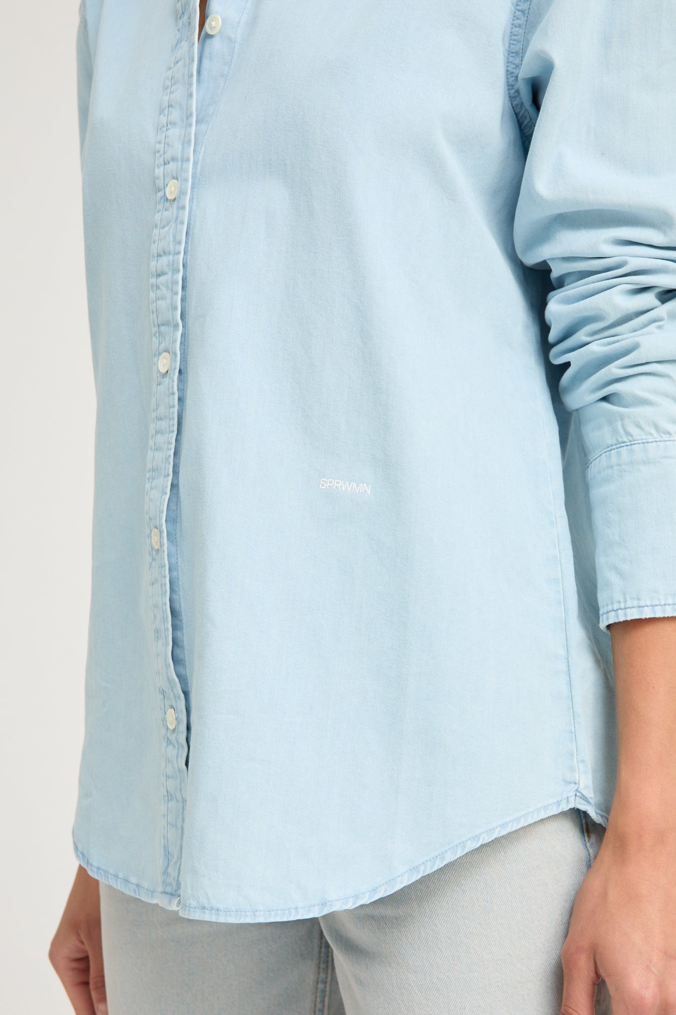 LIGHT BLUE CHAMBRAY BUTTON DOWN - 3