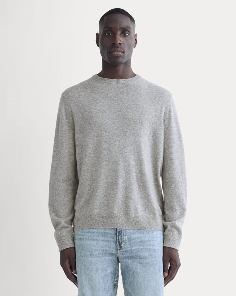 EVERLANE THE CASHMERE CREW outlook