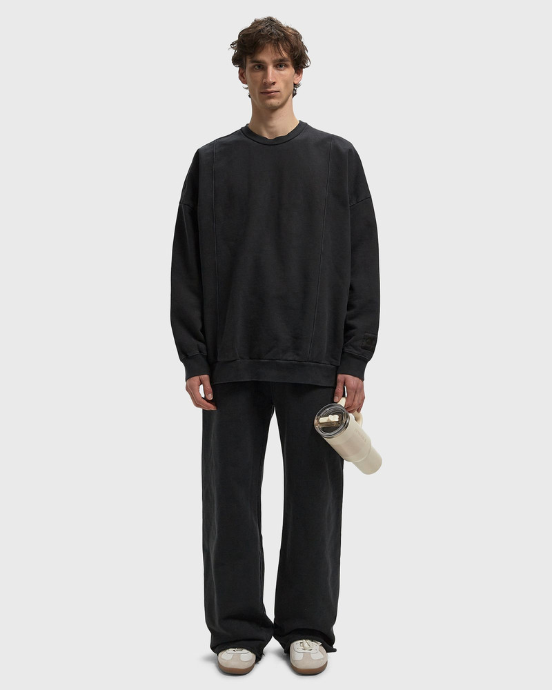 Champion Crewneck Sweatshirt outlook