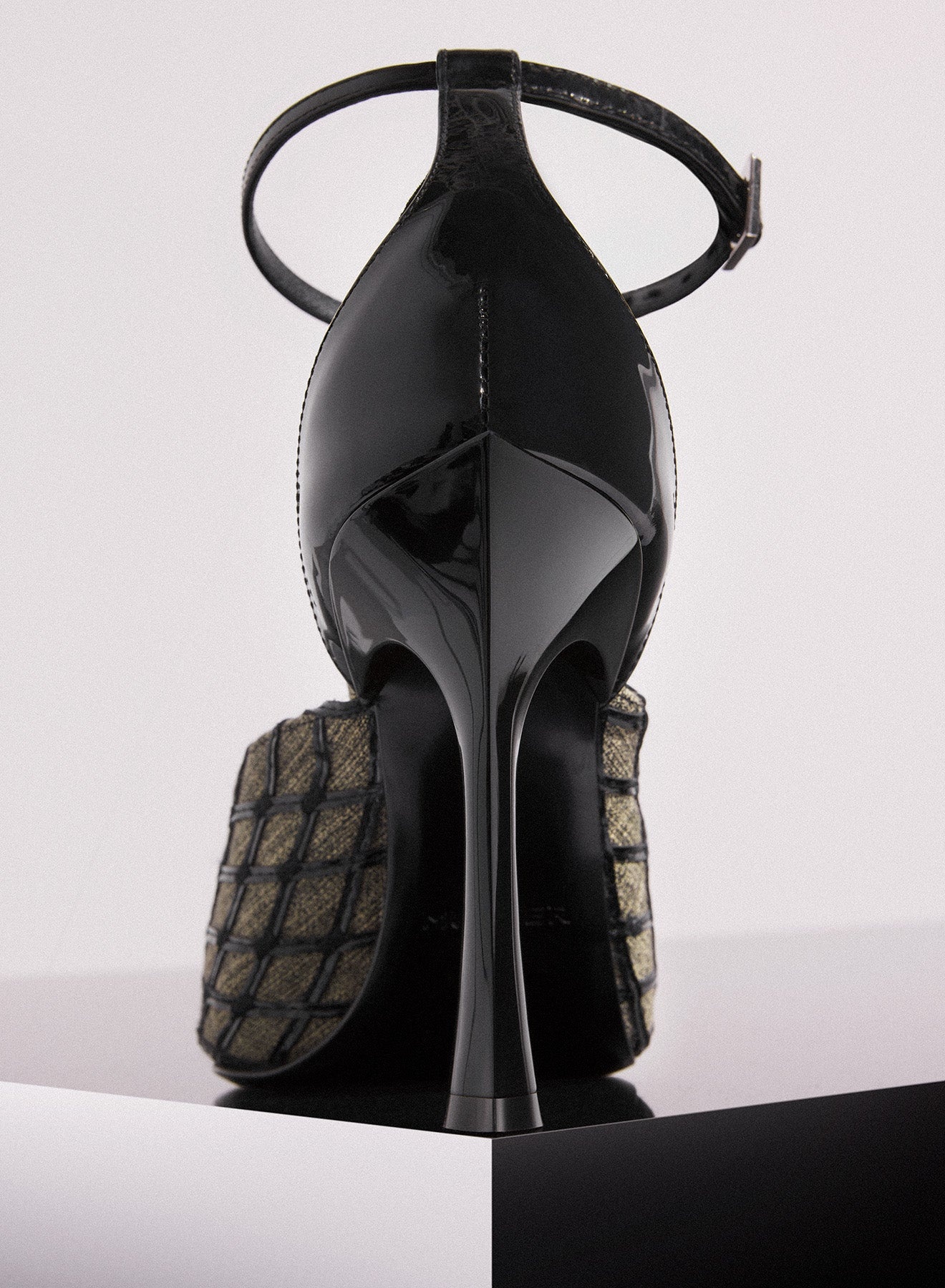 green embroidered strappy fang 95 mules - 3