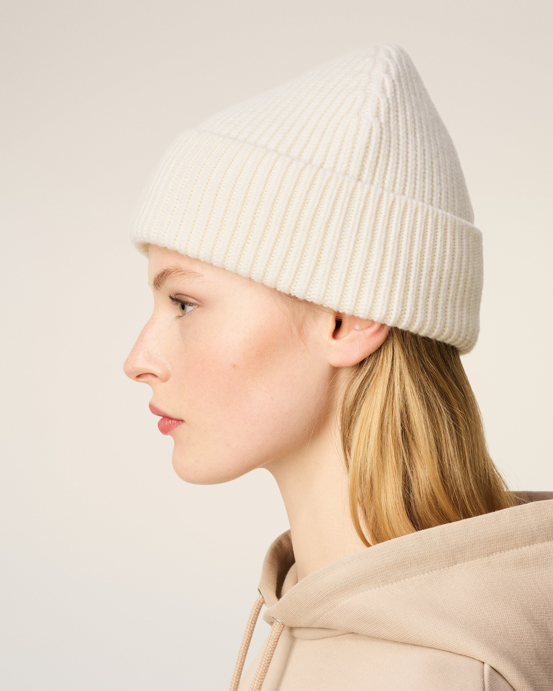 WHITE WOOL AMI DE COEUR BEANIE - 5