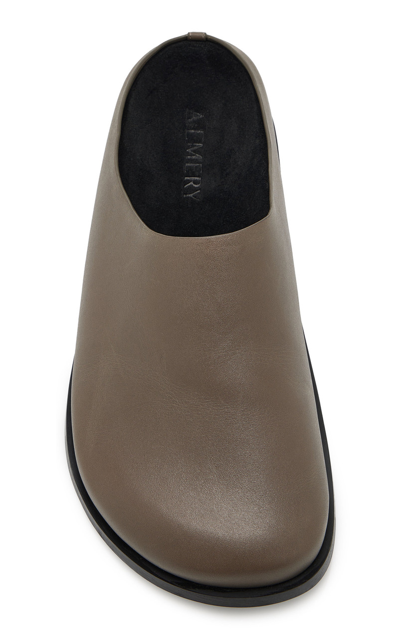 A.EMERY Lou Leather Clogs grey outlook