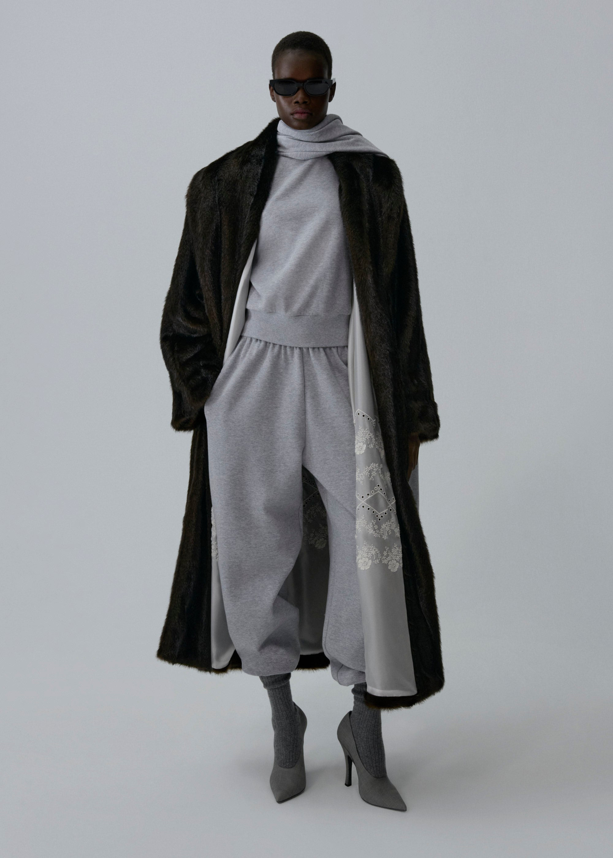 Belted faux fur coat in brown - 3