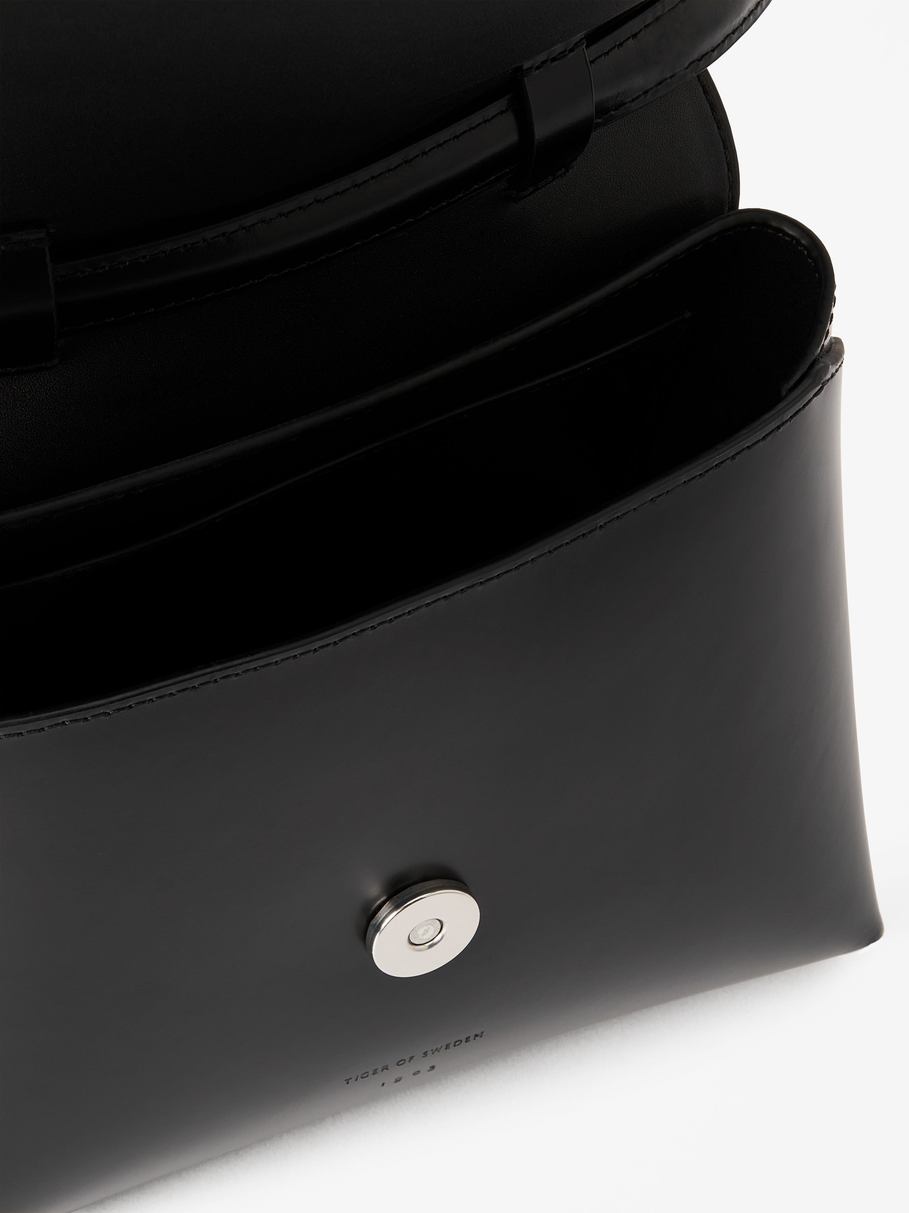 Madlen Elegant Shoulder Bag - 3