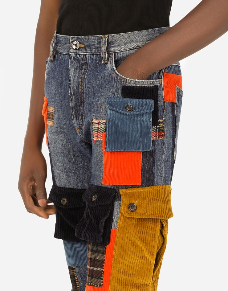 Loose jeans with multiple pockets - 4