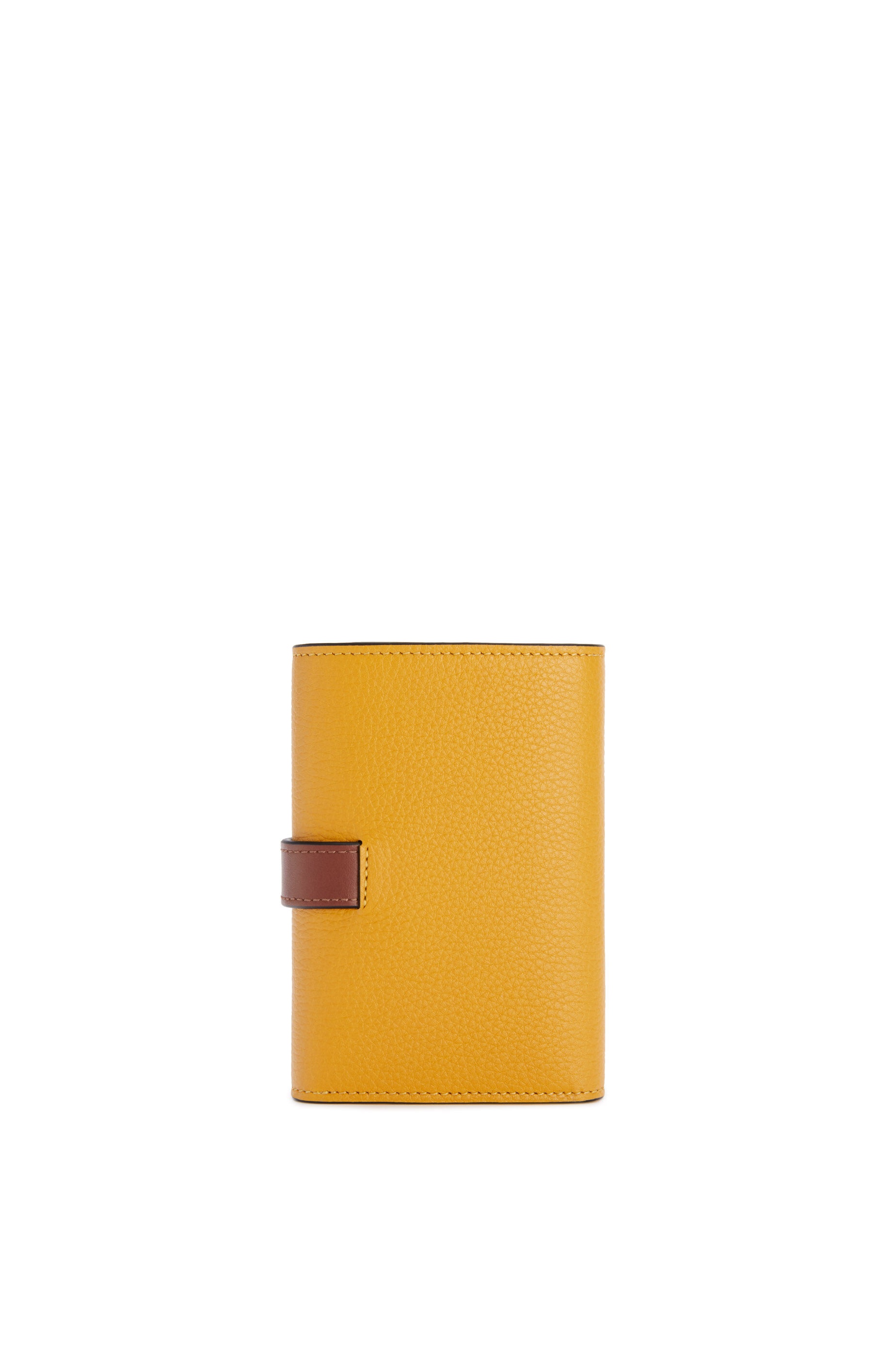 Small vertical wallet in soft grained calfskin - 3