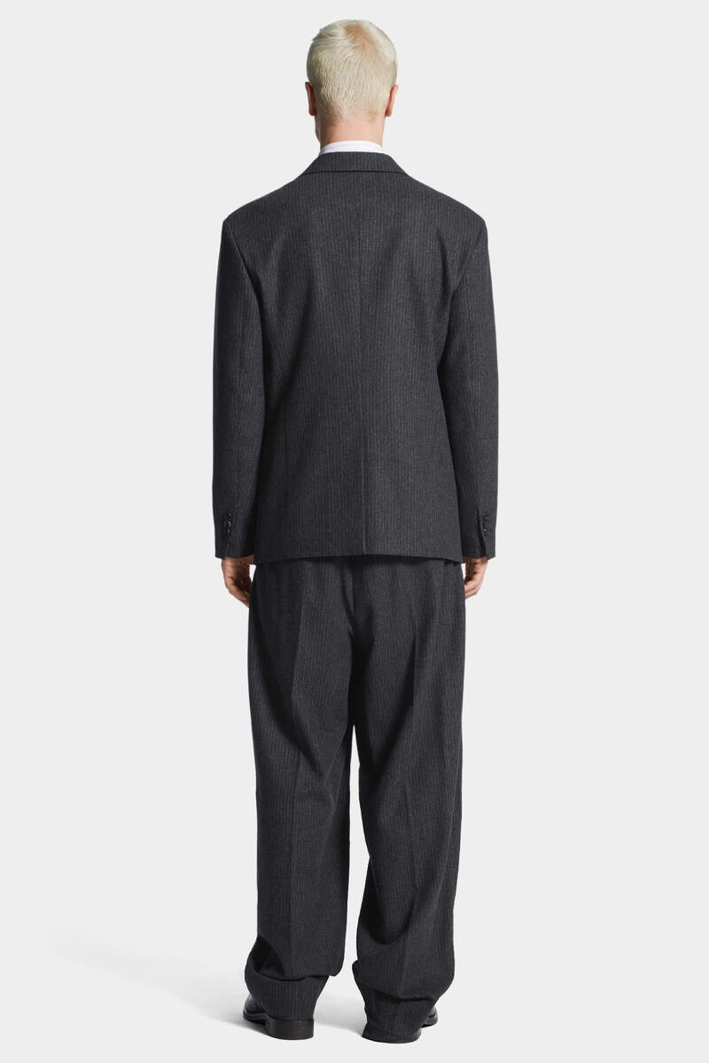 STRIPED NEW YORK SUIT 3