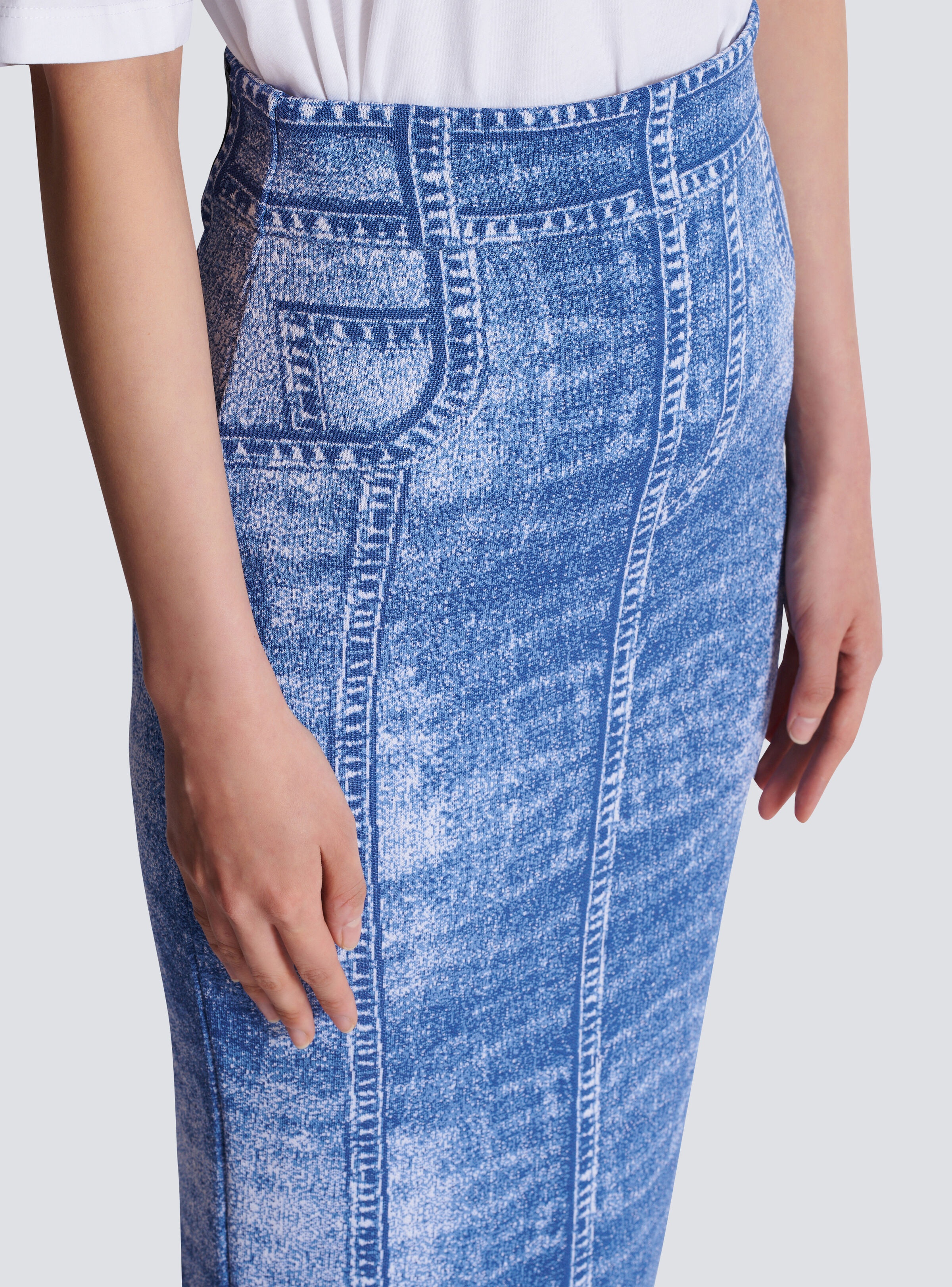 Midi skirt in jacquard knit with denim effect - 6