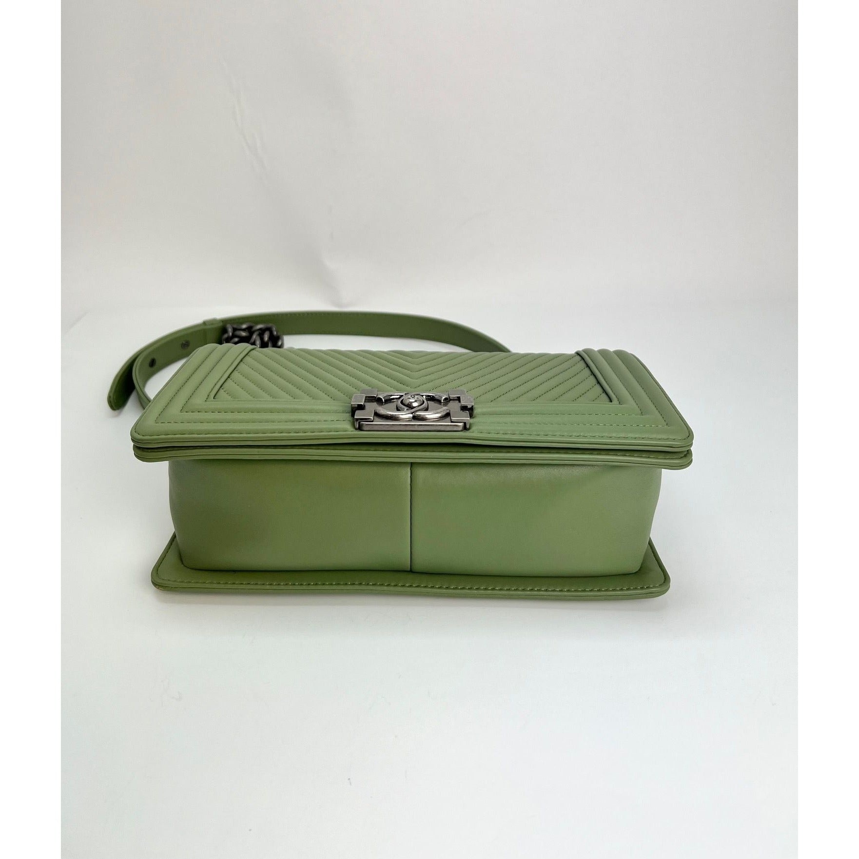 Chanel Calfskin Chevron Quilted Medium Boy Flap Light Green Bag - 5