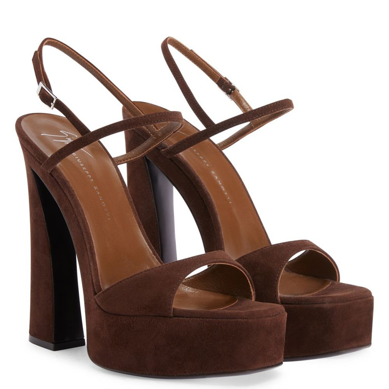 Giuseppe Zanotti Sylvy outlook