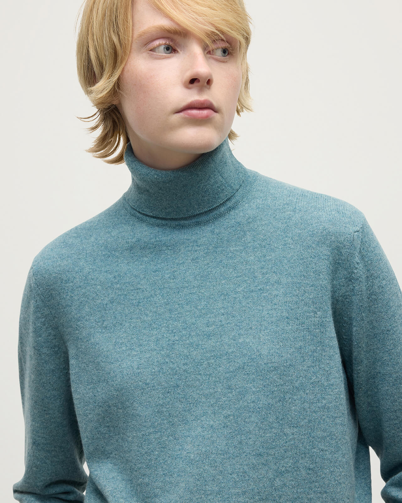 Classic Cashmere Green Roll Neck Jumper - 5