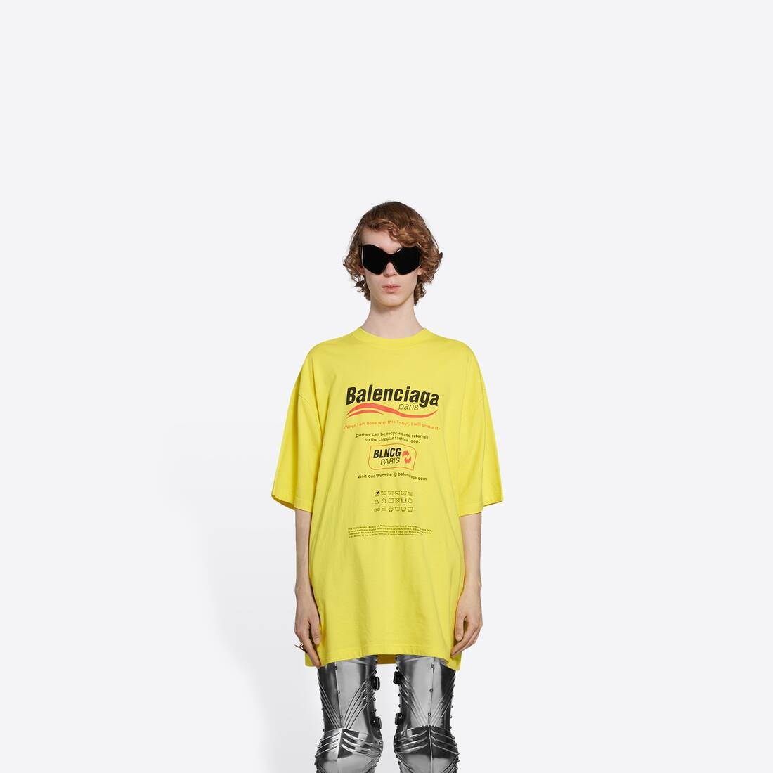 Dry Cleaning Boxy T-shirt  in Yellow - 3