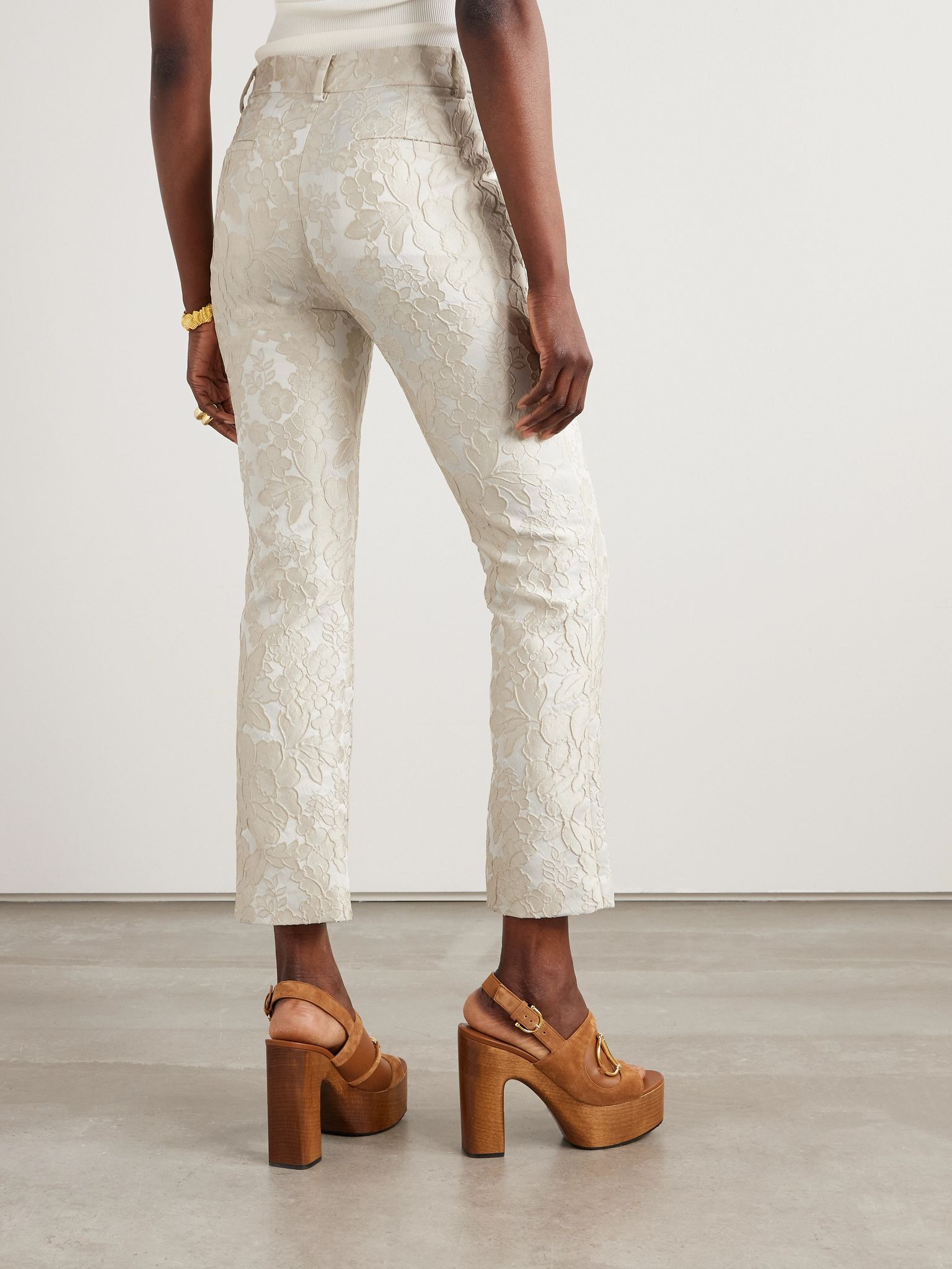 24/7 cropped brocade bootcut pants Cream - 4