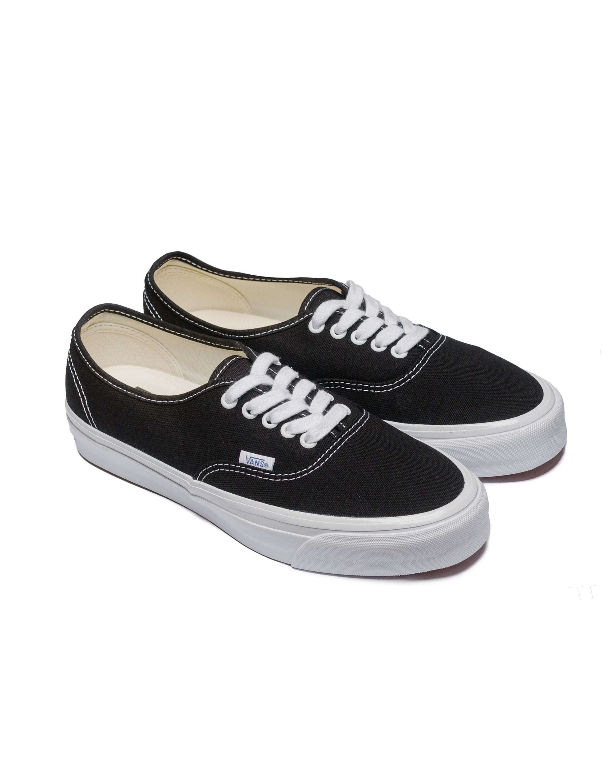 Premium Authentic Reissue 44 LX Black/White - 2