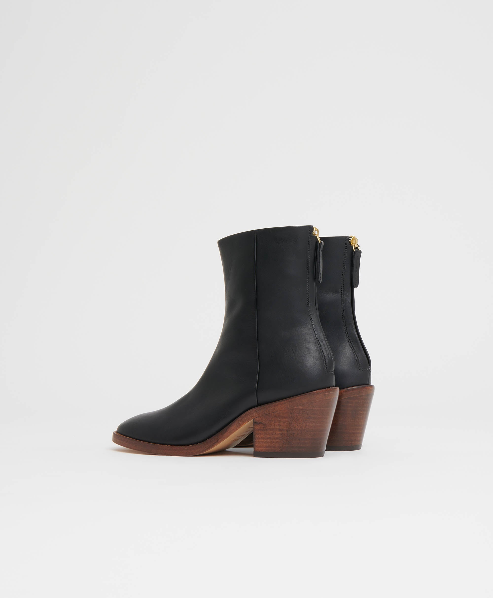 DAY BOOT - 4