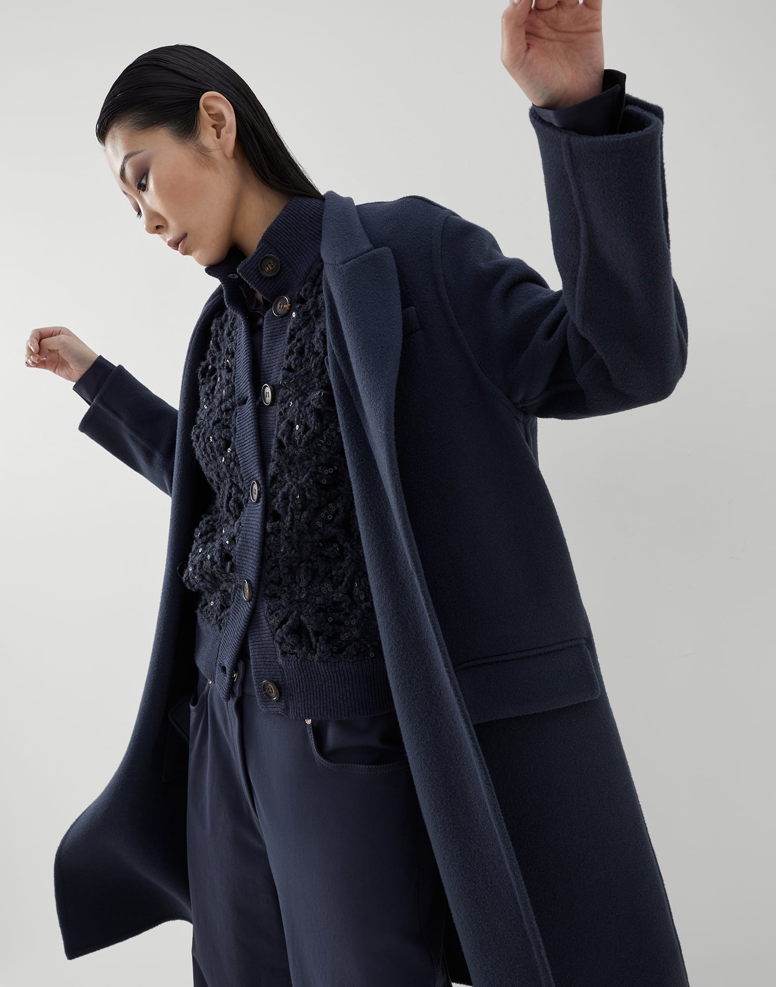Hand-crafted coat in virgin wool and cashmere double cloth with monili - 4