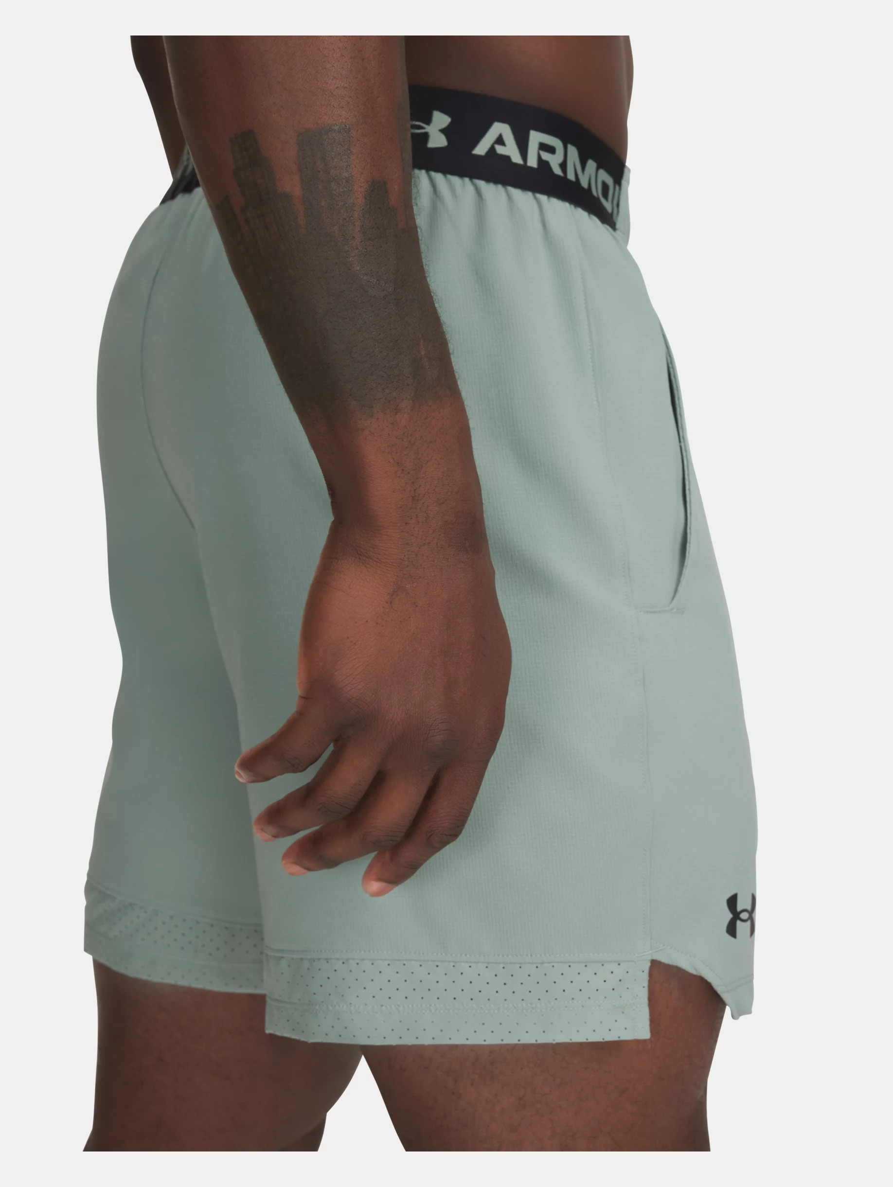 UA Vanish Woven - 4