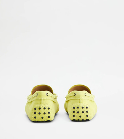 Tod's GOMMINO DRIVING SHOES IN SUEDE - YELLOW outlook