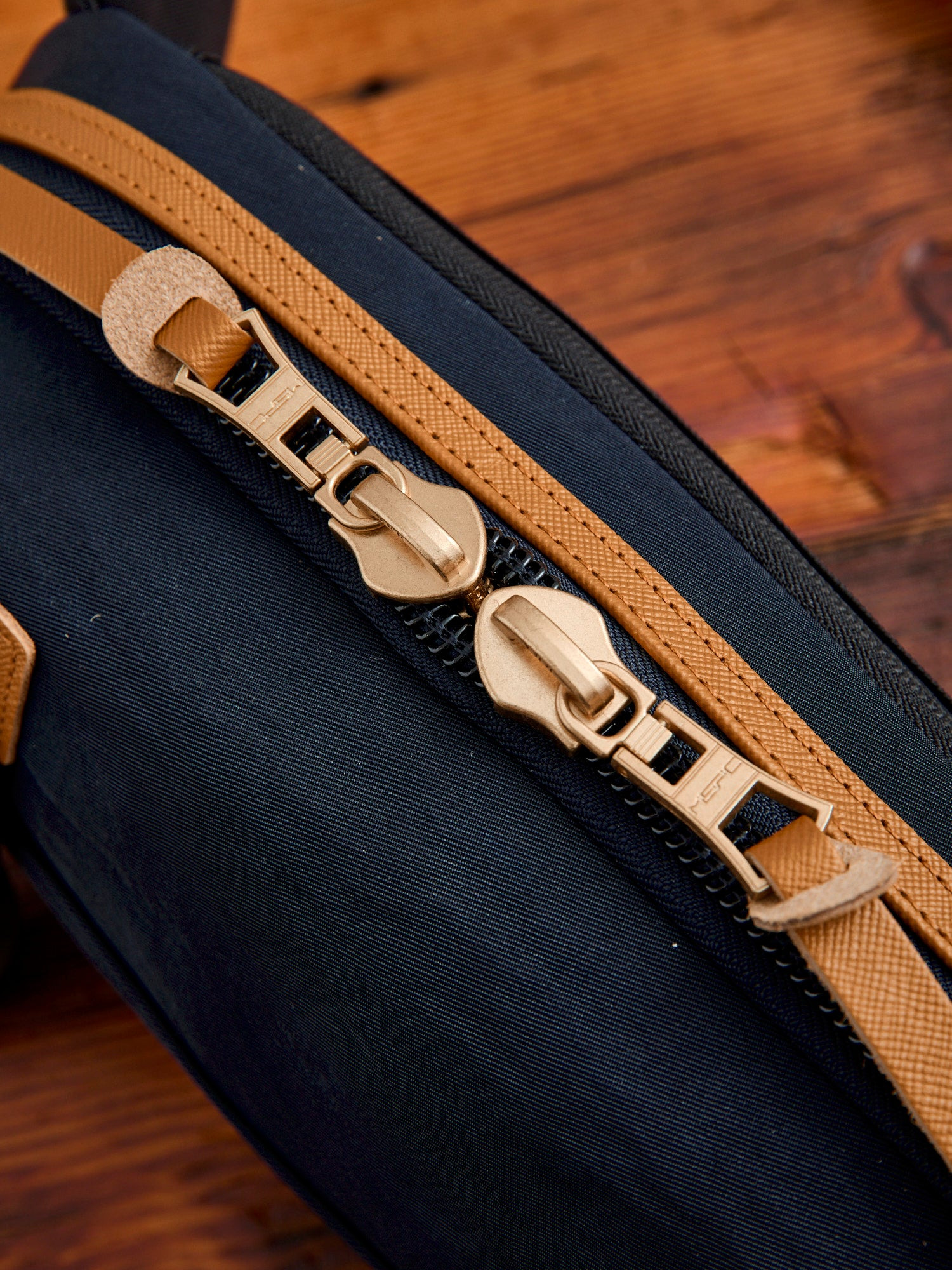 Link Waist Bag v2 in Navy - 5