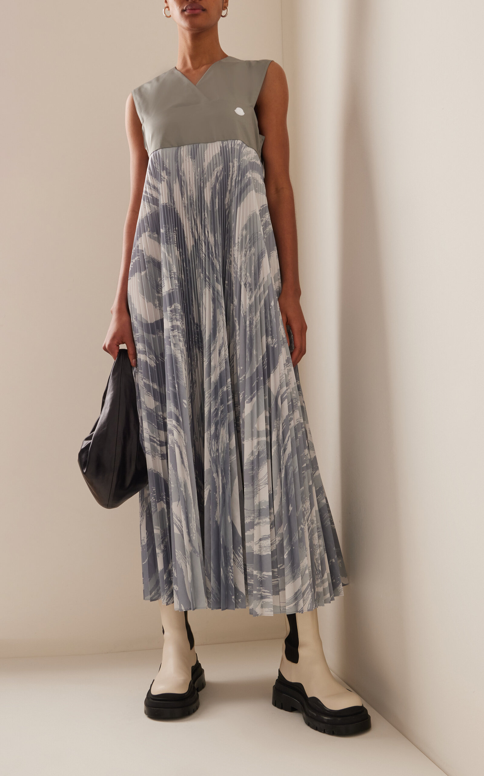 4 Moncler Hyke Plisse Maxi Dress grey - 2