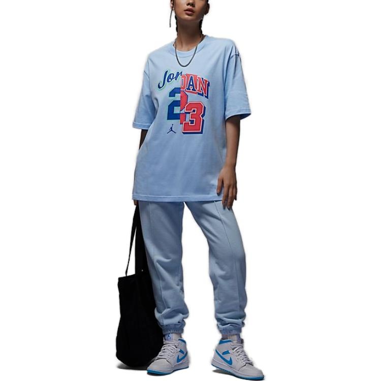 (WMNS) Air Jordan Graphic Logo Oversize T-shirt Asia Sizing 'Light Blue' FQ0362-456 - 2