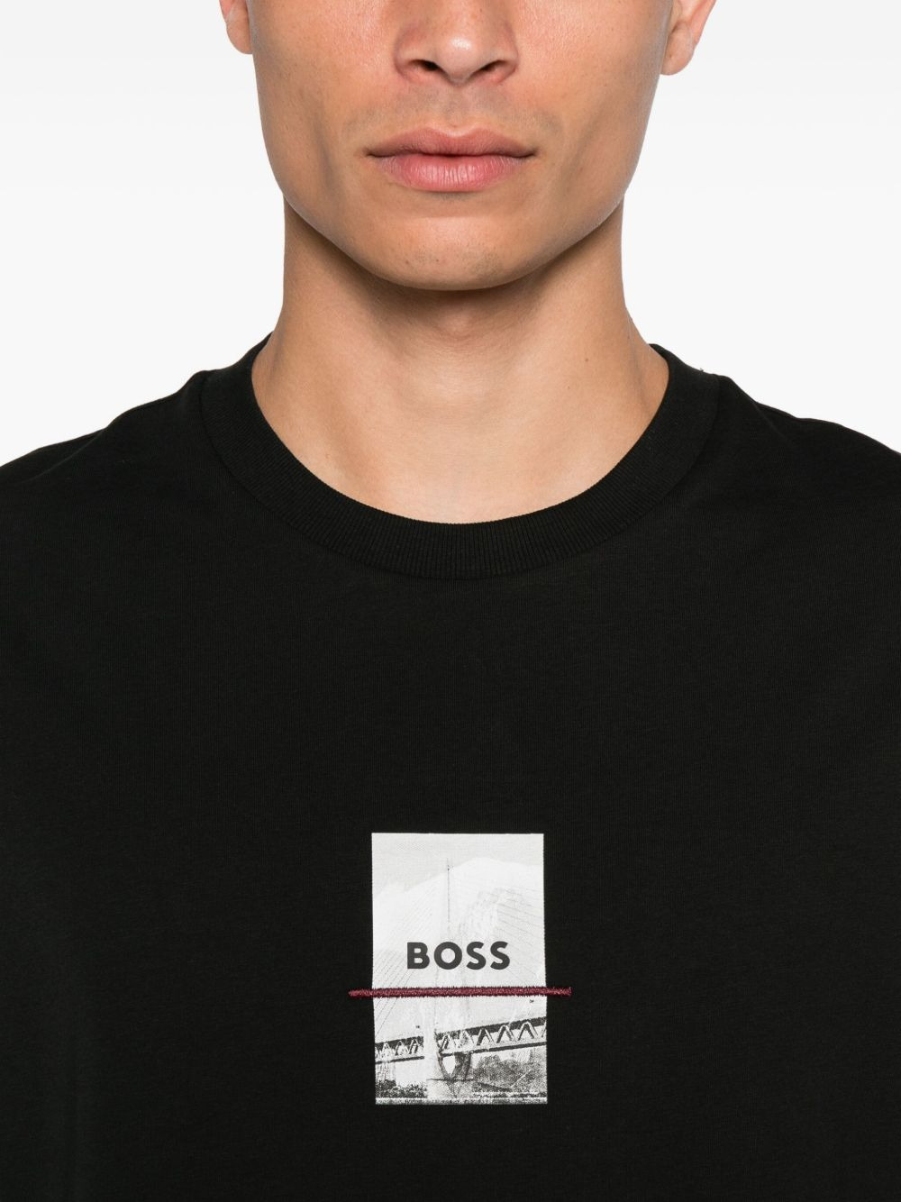 graphic-print T-shirt - 4