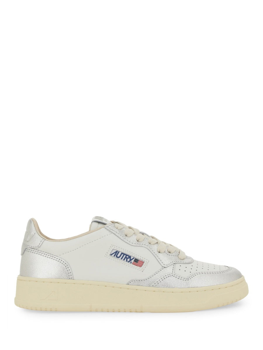 Medalist Low Sneaker - 2