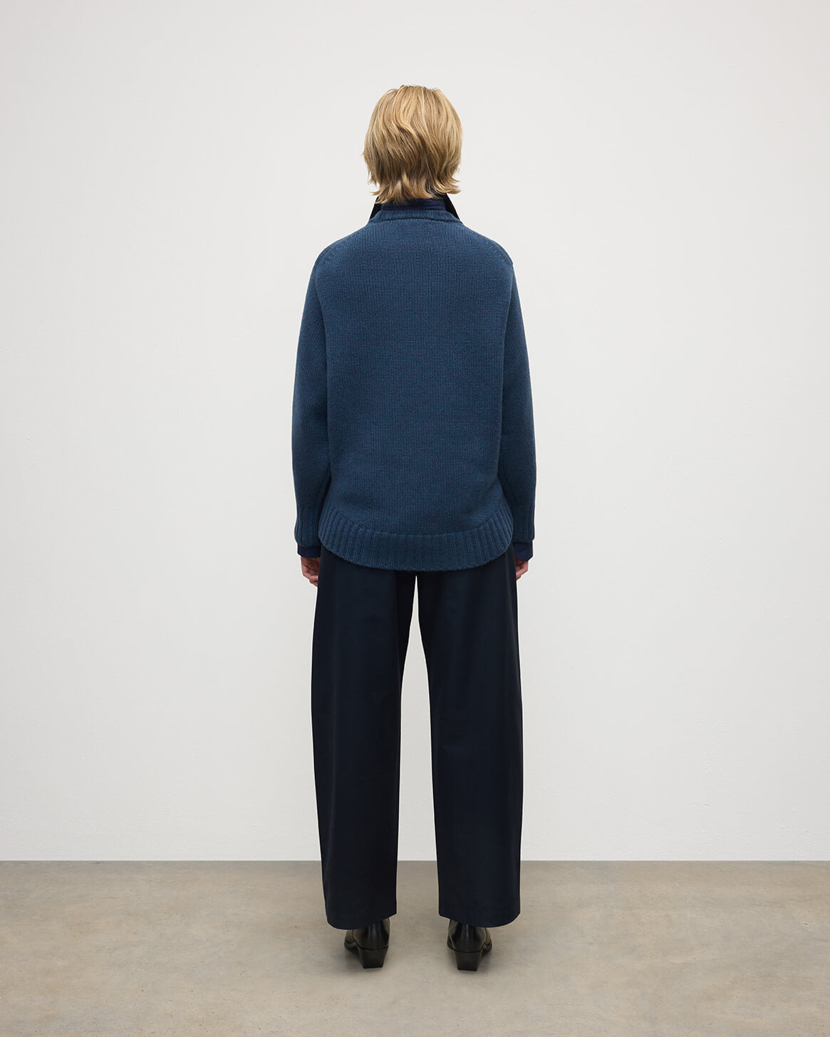 Relaxed Navy Cashmere Jumper - 4