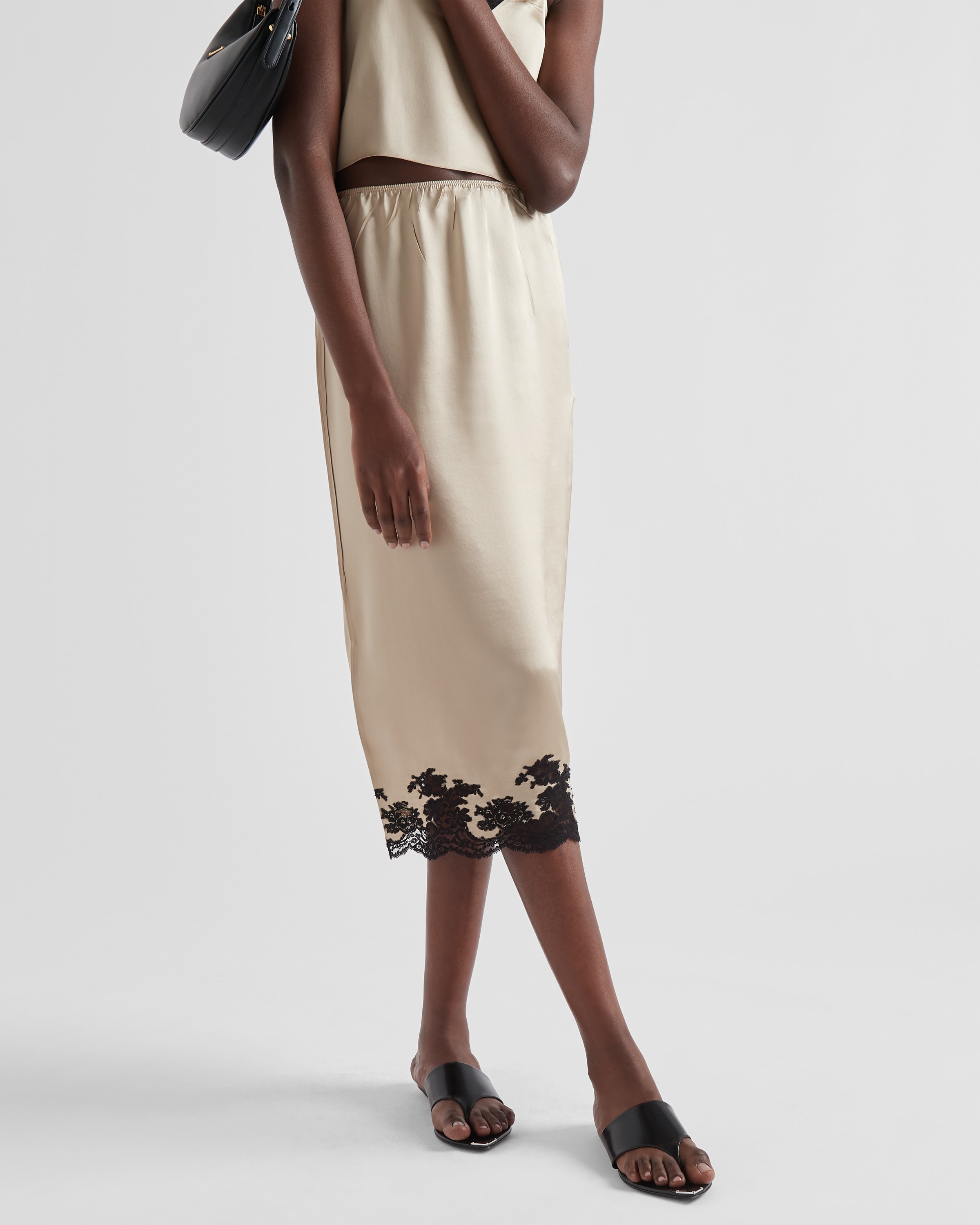 Satin crepe and lace midi-skirt - 4
