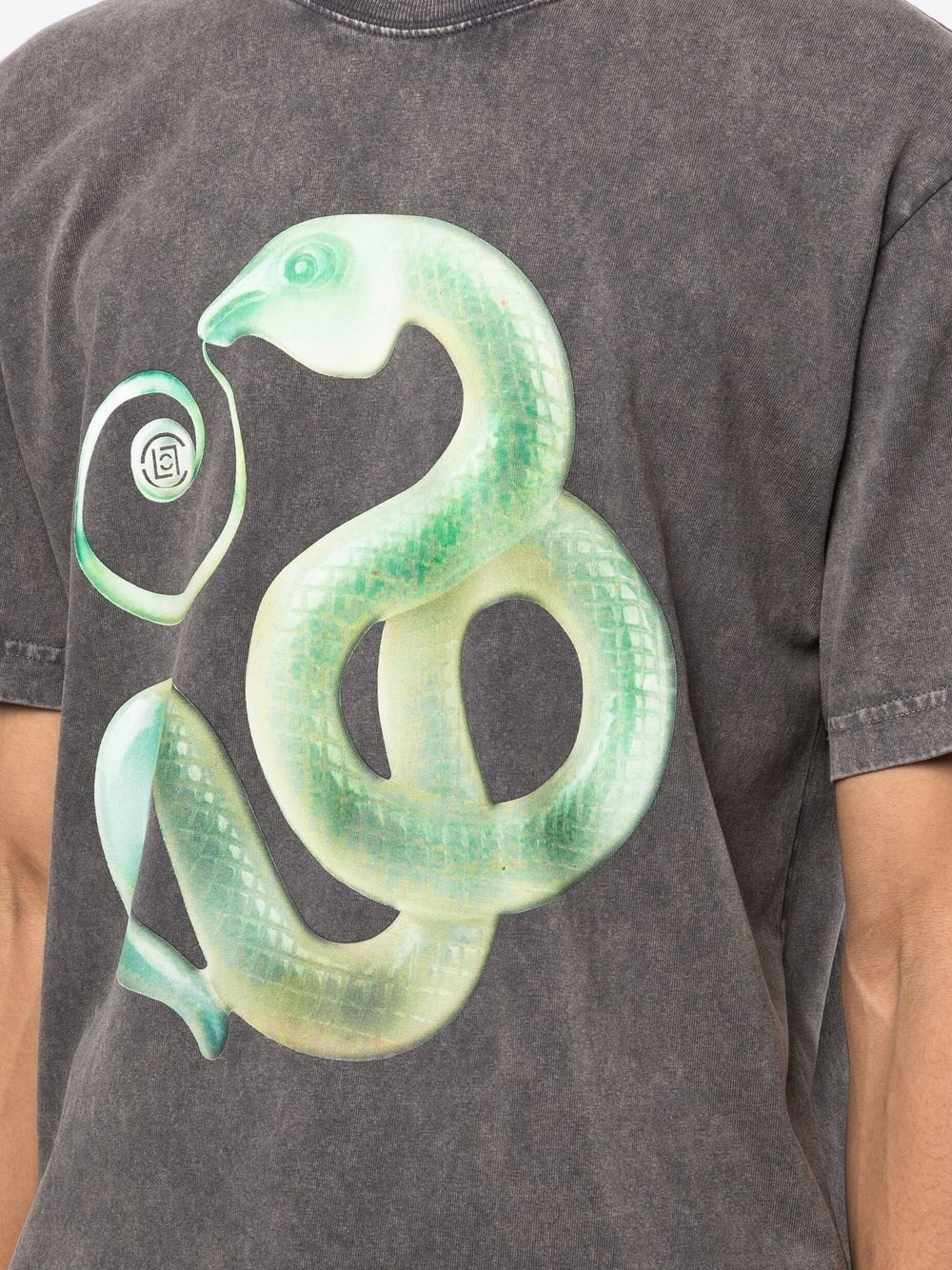 snake-print acid wash T-shirt - 5