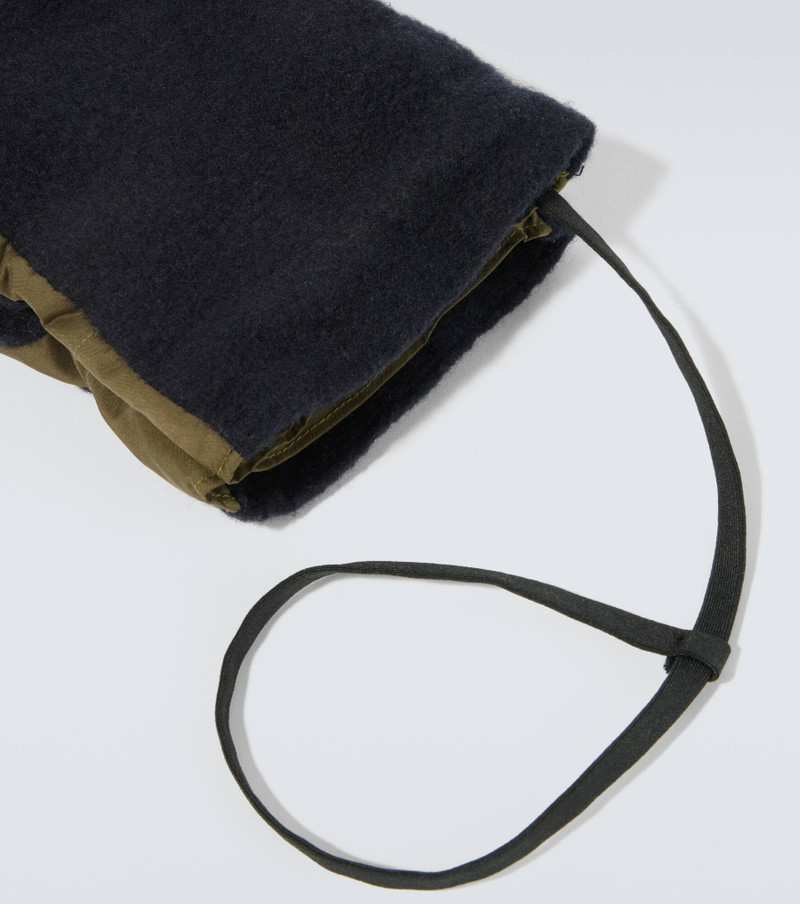 Loro Piana Cashmere-trimmed gloves outlook