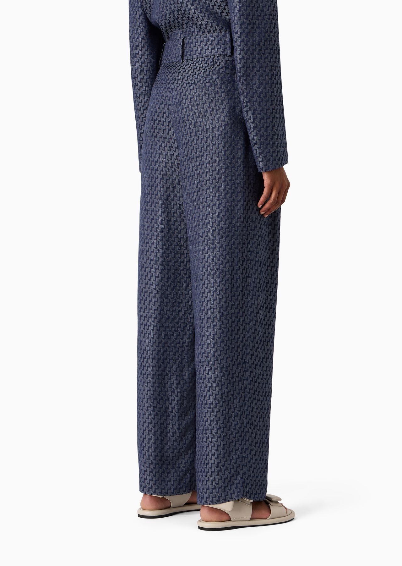 Two-dart jacquard viscose trousers - 3