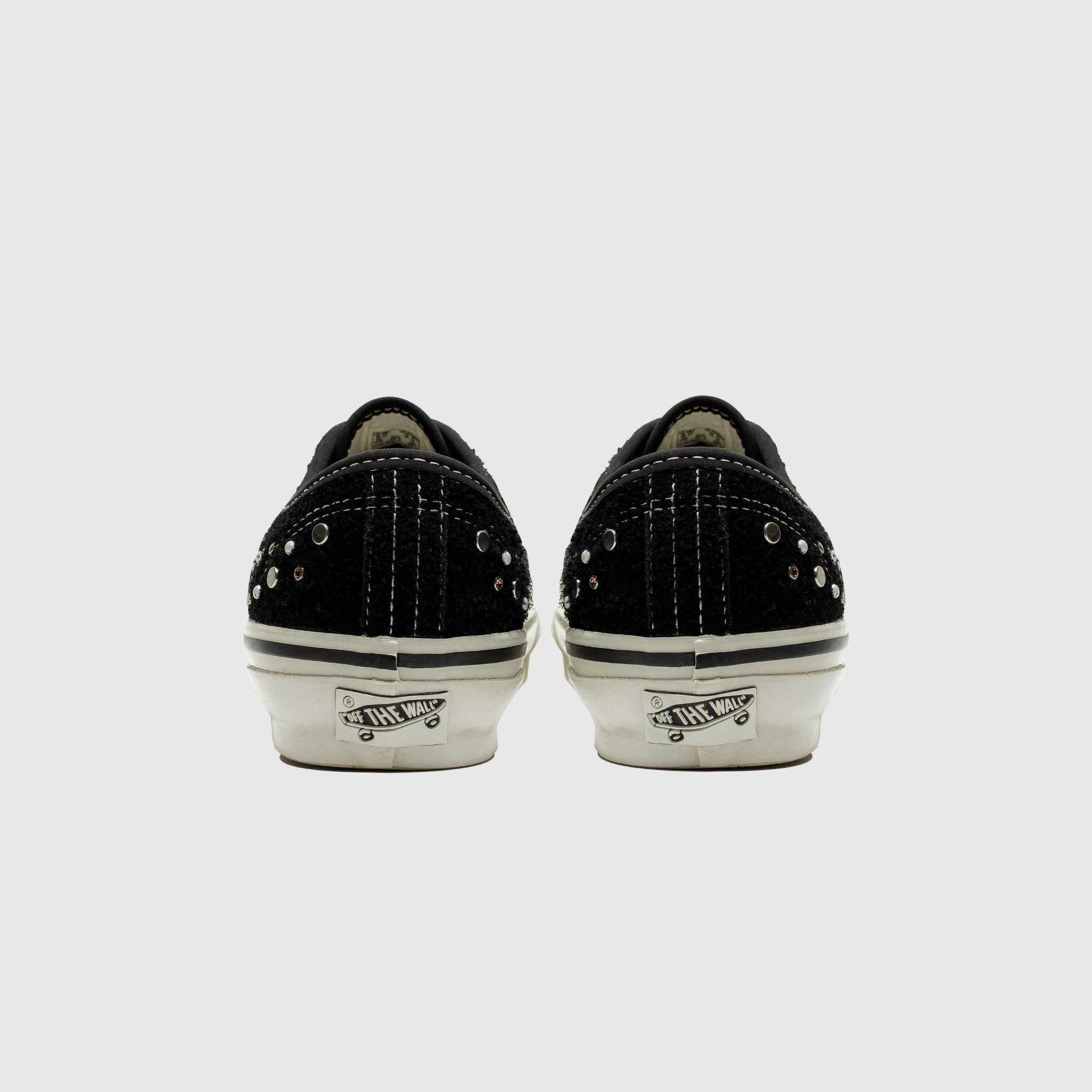 AUTHENTIC 44 LX - 4