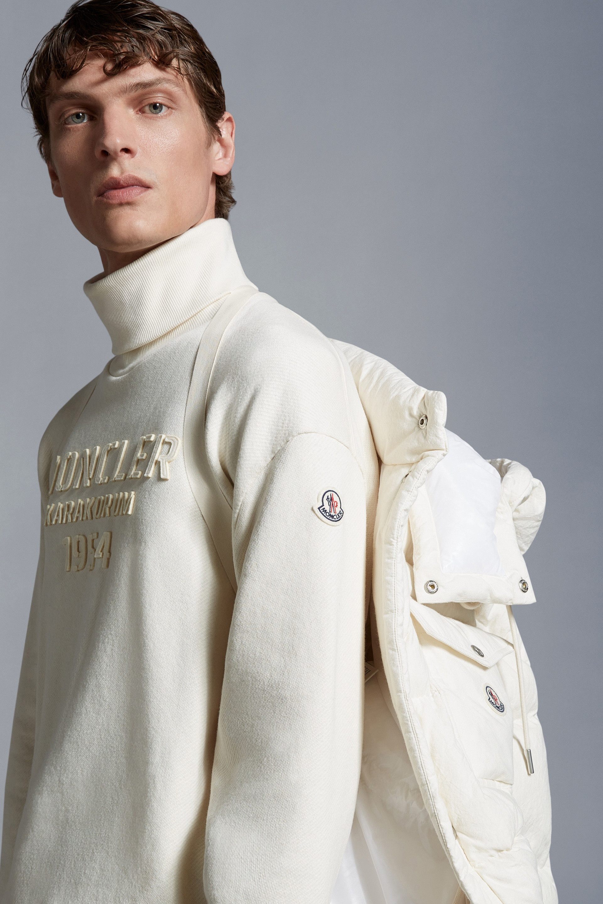 モンクレールジャケット MONCLER (モンクレール) ロゴパッチ付きポケット フルジップ