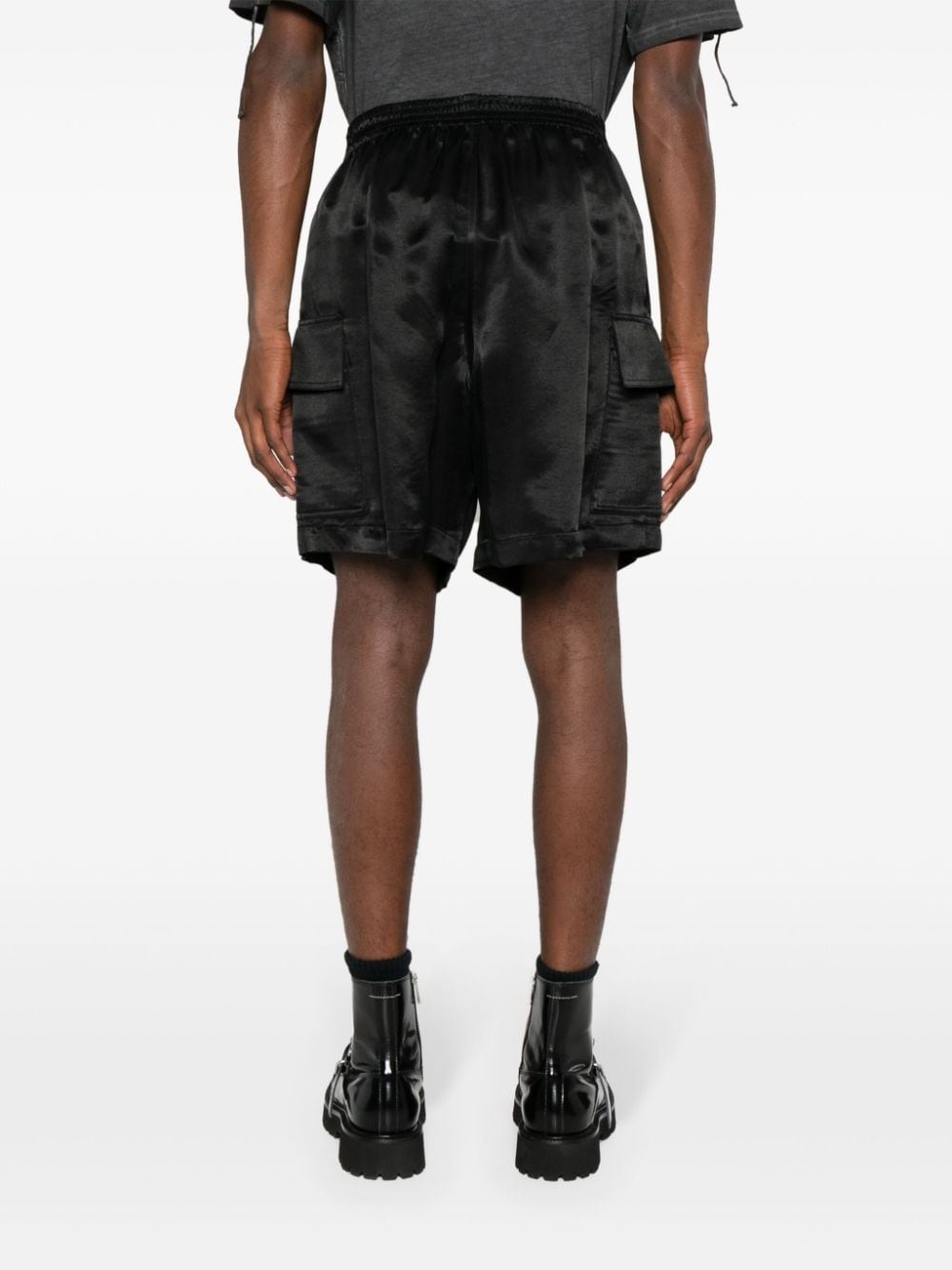 eyelet-detailing satin cargo shorts - 4