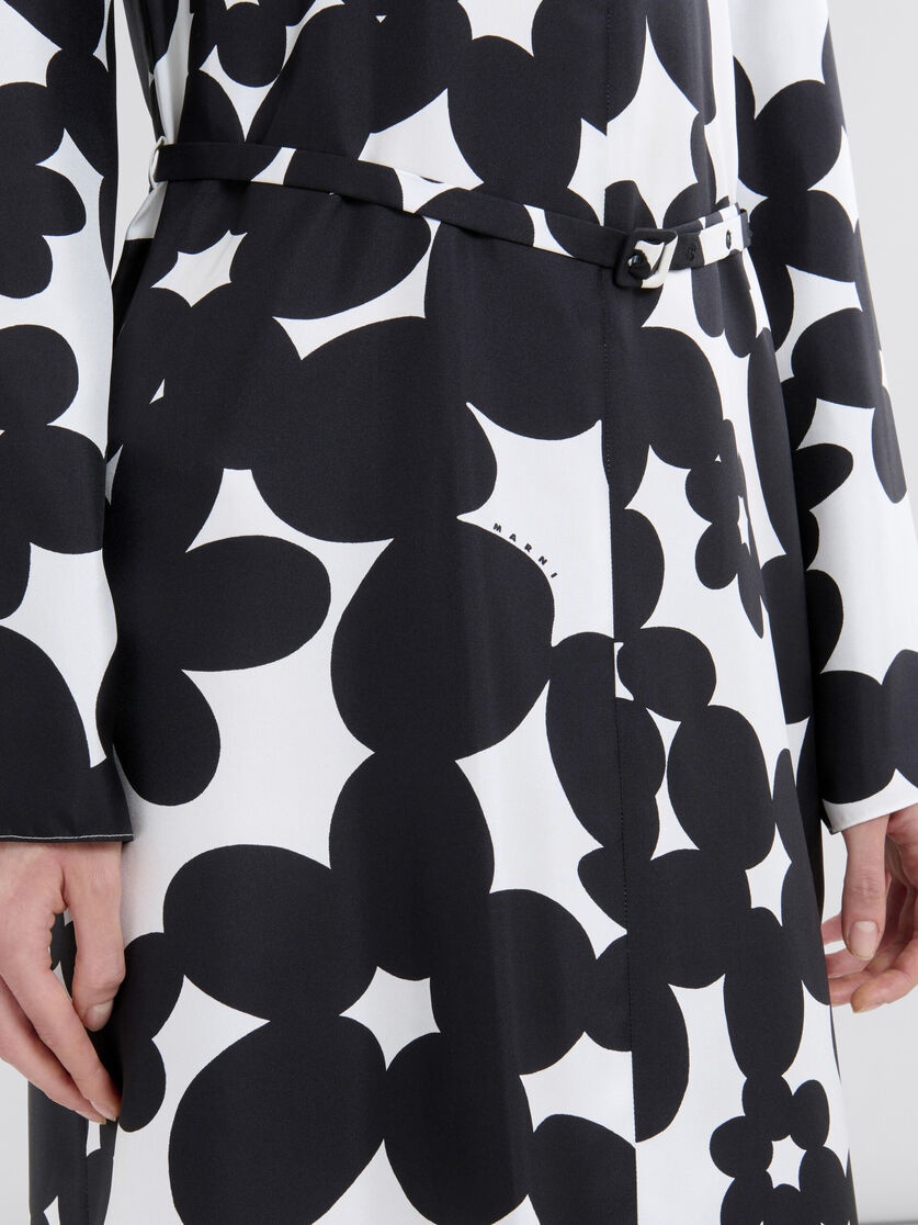 BLACK AND WHITE DILLES PRINT SILK DRESS - 5